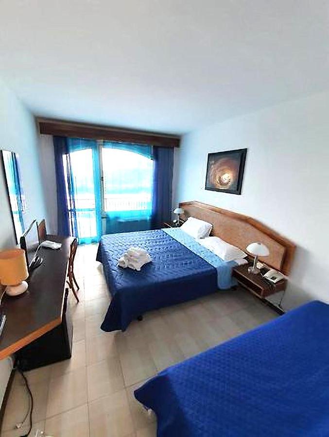 Hotel Horizon Elba ポルトフェッラーイオ エクステリア 写真