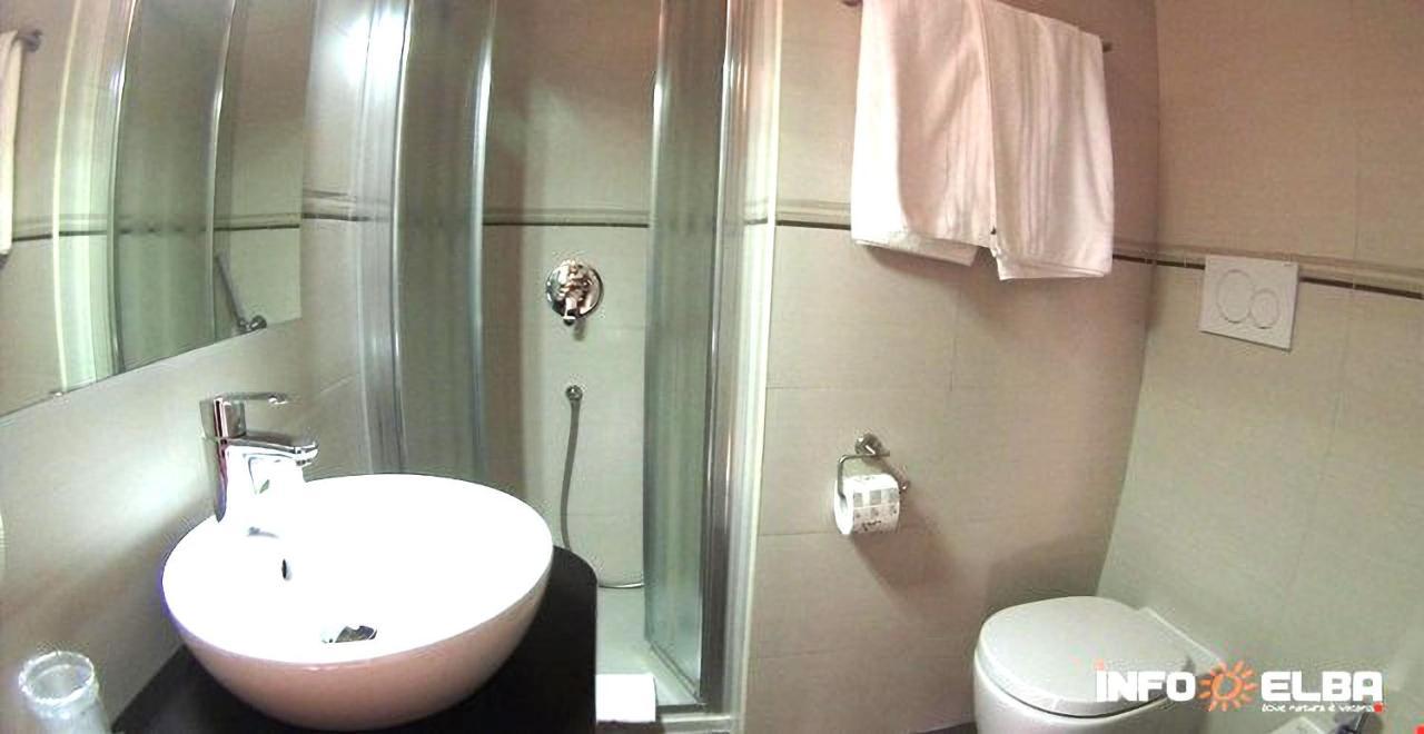 Hotel Horizon Elba ポルトフェッラーイオ エクステリア 写真